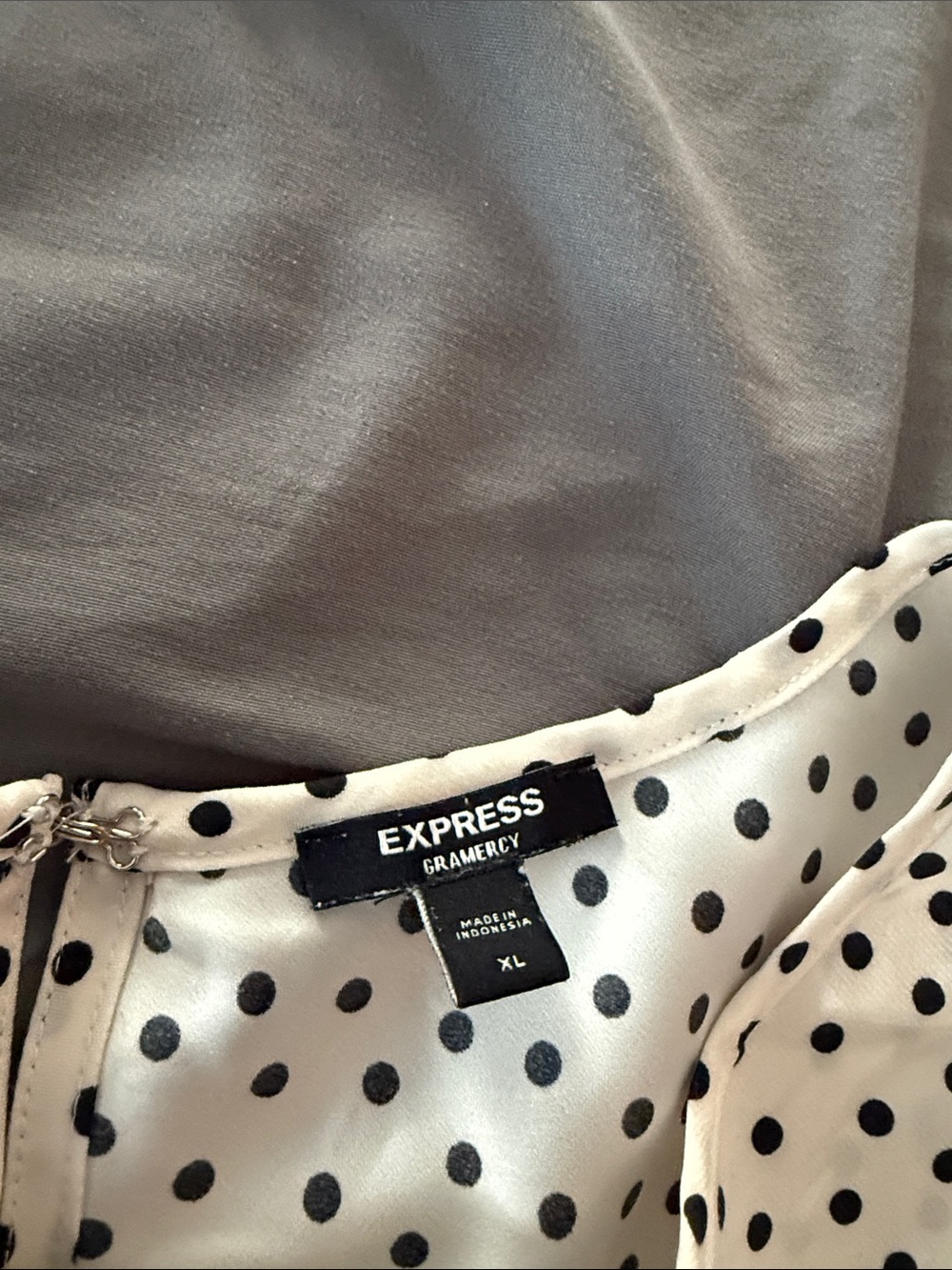 Express Tank top - Picture 2 of 4